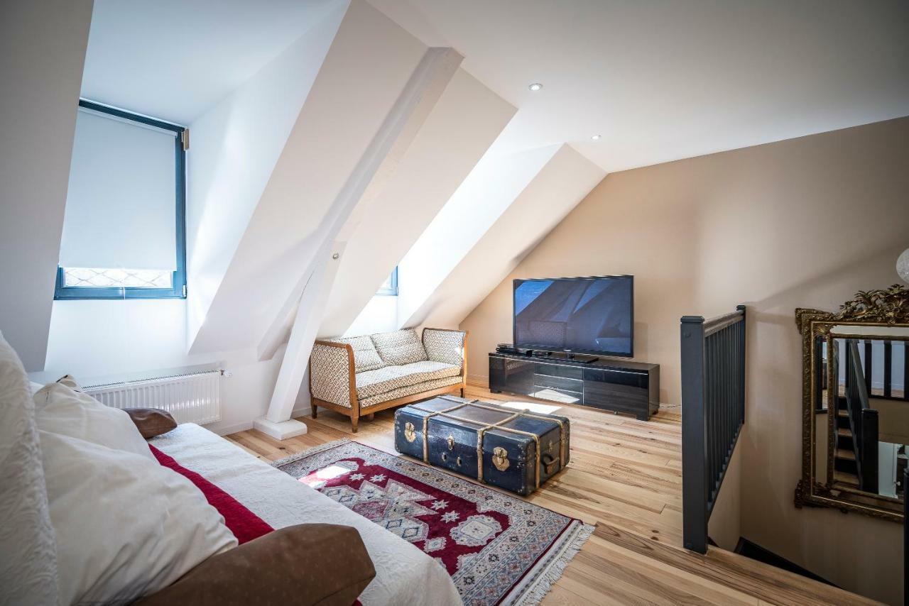 ラ・ブルブール Le Cosy De Claireヴィラ エクステリア 写真